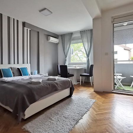Center Apartment Iva Нови Сад Екстериор снимка