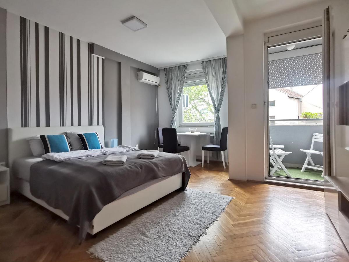 Center Apartment Iva Нови Сад Екстериор снимка