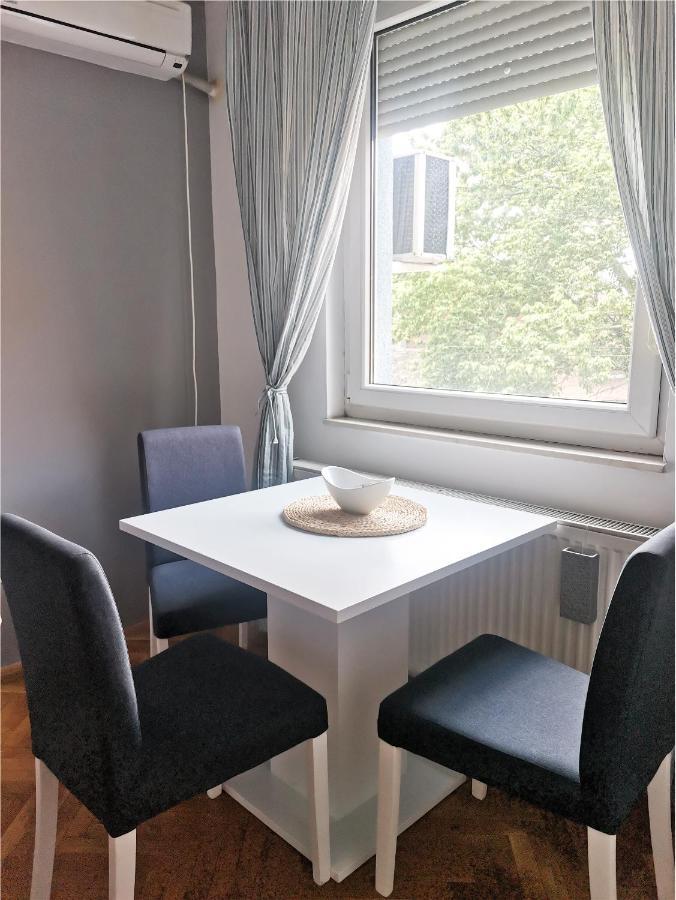 Center Apartment Iva Нови Сад Екстериор снимка